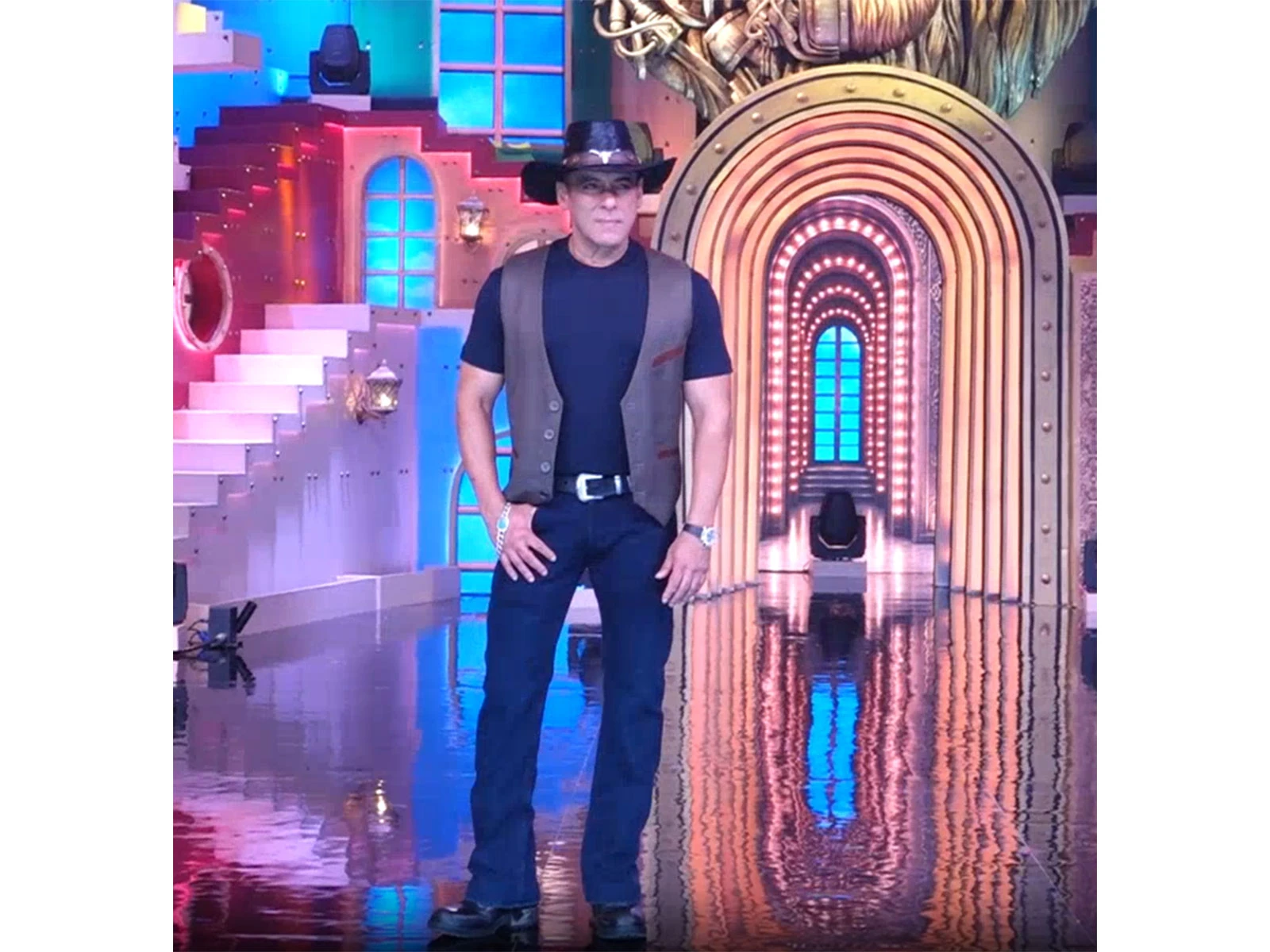 Salman Khan clears the air after Bigg Boss 20 health scare concerns