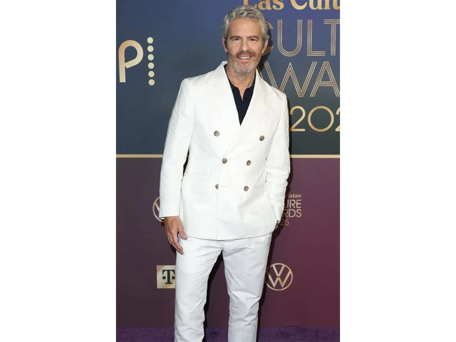 Andy Cohen apologizes to Julia Stiles after she calls him out on Dancing With the Stars