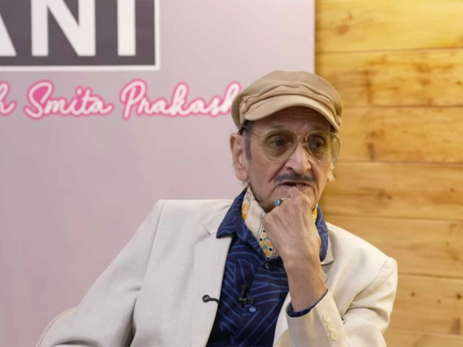 Biswajit Chatterjee recalls sharing a makeup room with Dharmendra and Jeetendra