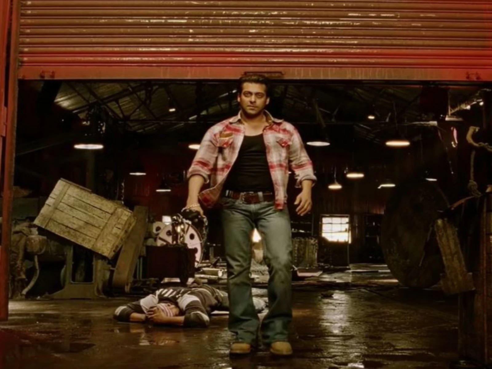 Boney Kapoor celebrates seventeen years of Salman Khan starrer Wanted