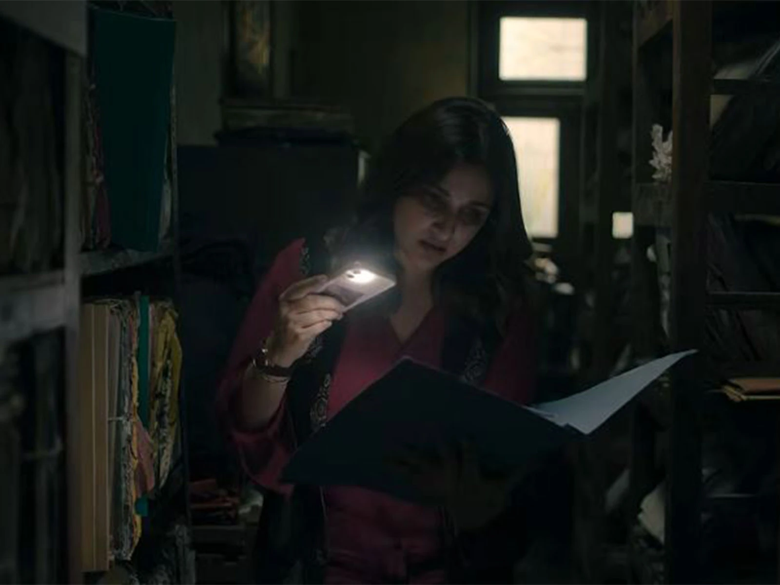 Parineeti Chopra turns investigative journalist in the gripping trailer for Reporting Live