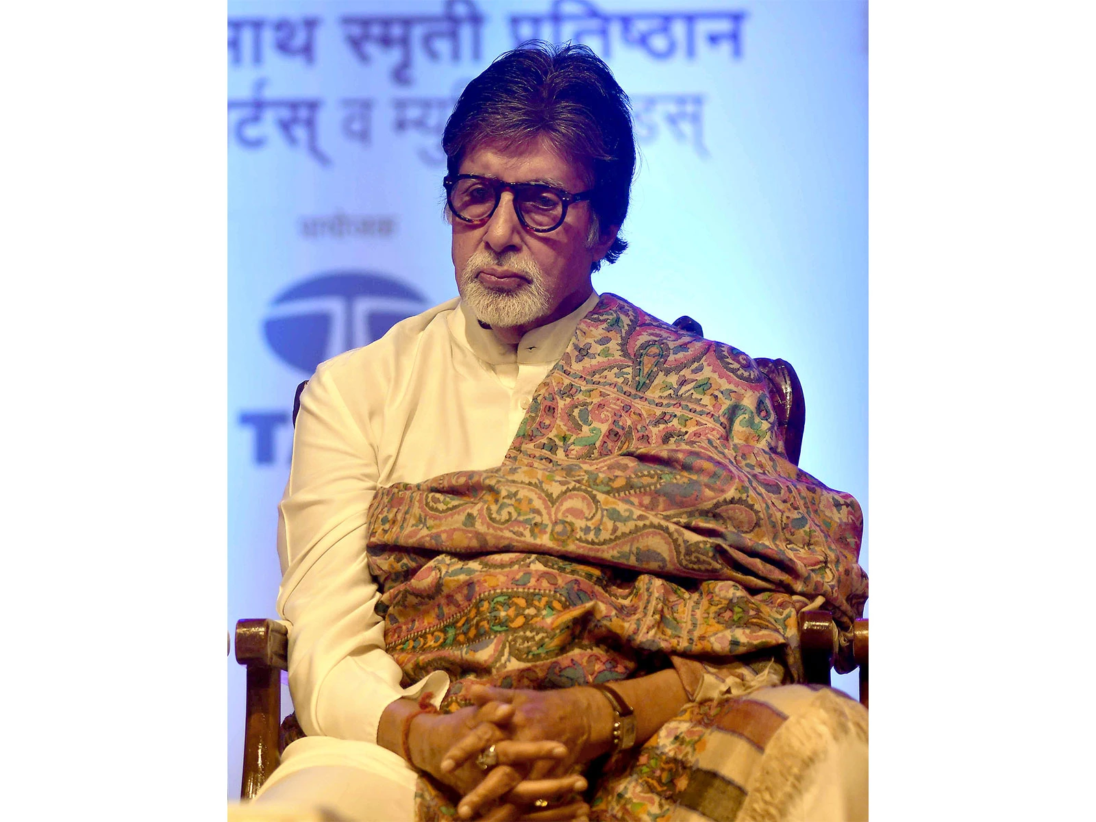 Amitabh Bachchan takes a short break from social media due to health reasons